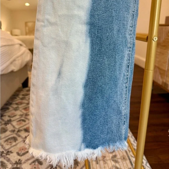 Cello Mid Rise Flare Jeans Two-Tone Boho Frayed Hem Denim - Size 1 - Picture 6 of 6